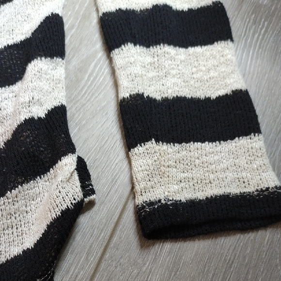 Bobeau Black and Cream Striped Cardigan - Picture 8 of 16